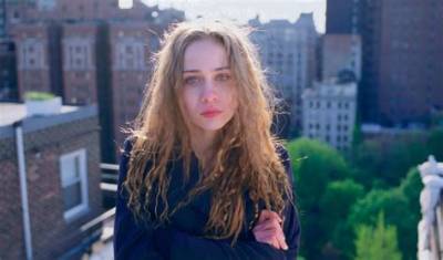 Fiona Luna Net Worth, Age, Height, Bio, Birthday, Wiki!