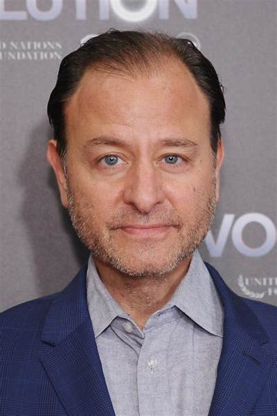 Fisher Stevens Net Worth 2024, Age, Height, Bio, Birthday, Wiki!
