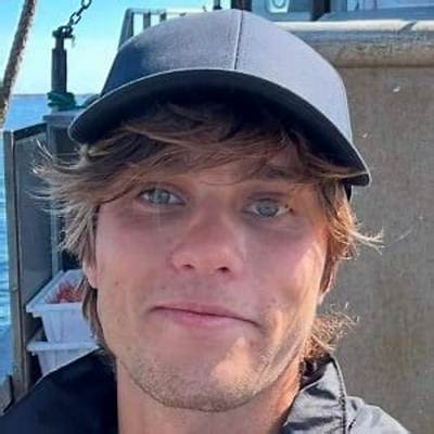 Gabe Escobar - Net Worth, Age, Height, Birthday, Bio, Wiki!