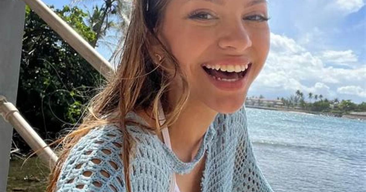Gabriella Cooke - Net Worth, Age, Height, Birthday, Bio, Wiki!