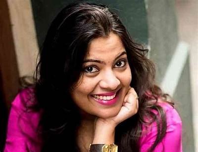 Geetha Madhuri Net Worth, Age, Height, Bio, Birthday, Wiki!