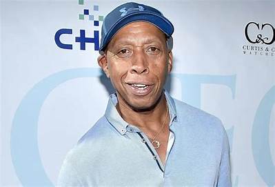 Geoffrey Osborne Net Worth, Age, Height, Bio, Birthday, Wiki!