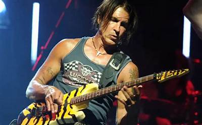 George Lynch Net Worth 2024, Age, Height, Bio, Birthday, Wiki!