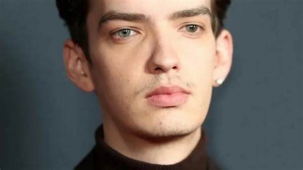 George Mcphee Net Worth, Age, Height, Bio, Birthday, Wiki!