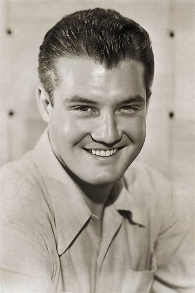 George Reeves Net Worth, Age, Height, Bio, Birthday, Wiki!