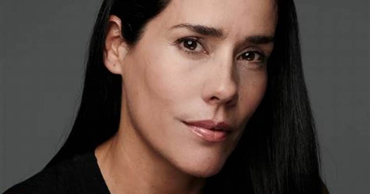 Gianella Neyra - Net Worth, Age, Height, Birthday, Bio, Wiki!