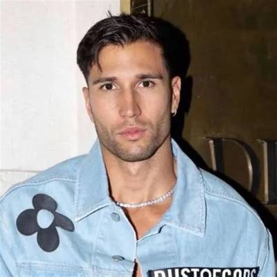 Gianmarco Onestini Net Worth, Age, Height, Bio, Birthday, Wiki!