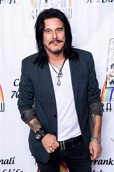 Gilby Clarke Net Worth 2024, Age, Height, Bio, Birthday, Wiki!