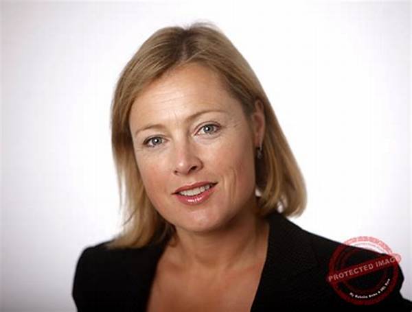 Gillian Tett - Net Worth, Age, Height, Birthday, Bio, Wiki!