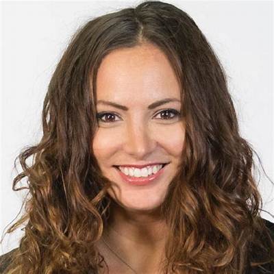 Gina Grad - Net Worth, Age, Height, Birthday, Bio, Wiki!