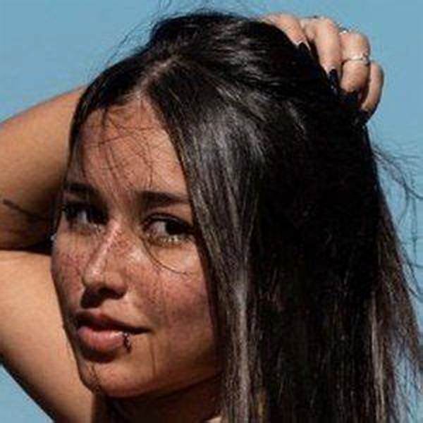 Giulia Kawaha - Net Worth, Age, Height, Birthday, Bio, Wiki!