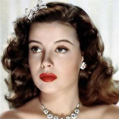 Gloria Dehaven Net Worth, Age, Height, Bio, Birthday, Wiki!