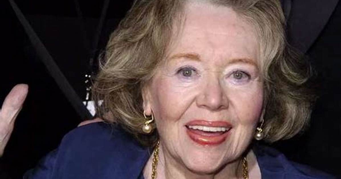 Glynis Johns Net Worth, Age, Height, Bio, Birthday, Wiki!