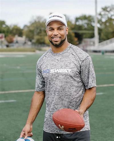 Golden Tate Net Worth, Age, Height, Bio, Birthday, Wiki!