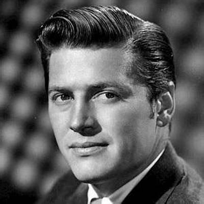 Gordon Macrae Net Worth, Age, Height, Bio, Birthday, Wiki!