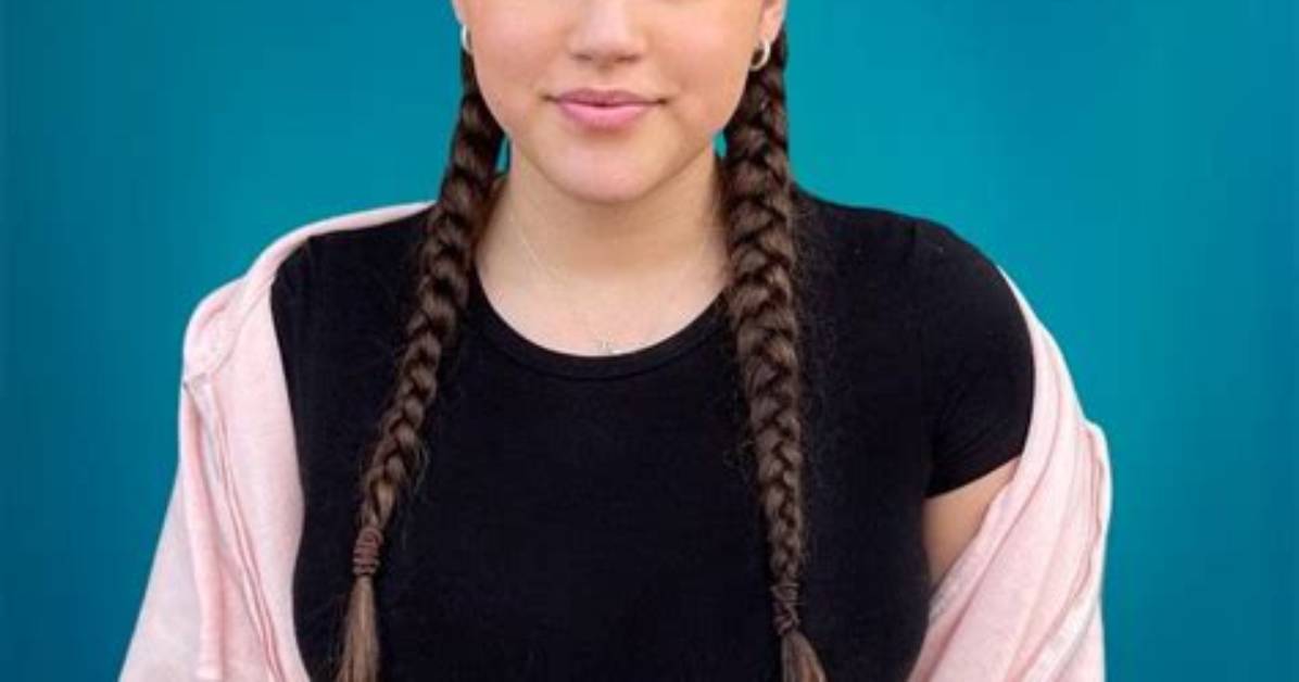 Gracie Haschak - Net Worth, Age, Height, Birthday, Bio, Wiki!