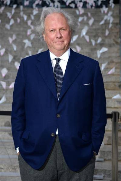 Graydon Carter Net Worth, Age, Height, Bio, Birthday, Wiki!