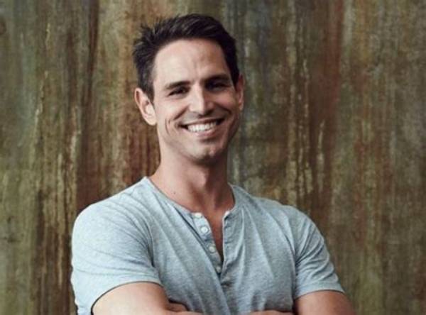 Greg Berlanti Net Worth, Age, Height, Bio, Birthday, Wiki!