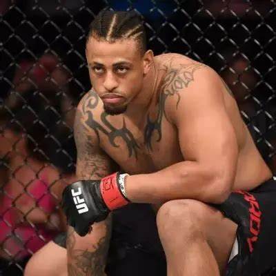 Greg Hardy Net Worth, Age, Height, Bio, Birthday, Wiki!
