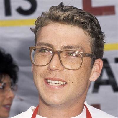 Griffin O'neal - Net Worth, Age, Height, Birthday, Bio, Wiki!