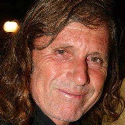 Guillermo Vilas - Net Worth, Age, Height, Birthday, Bio, Wiki!