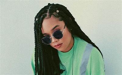 H. E. R. Net Worth, Age, Height, Bio, Birthday, Wiki!