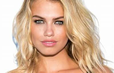 Hailey Clauson Net Worth, Age, Height, Bio, Birthday, Wiki!