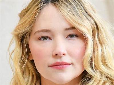 Haley Bennett - Net Worth, Age, Height, Birthday, Bio, Wiki!