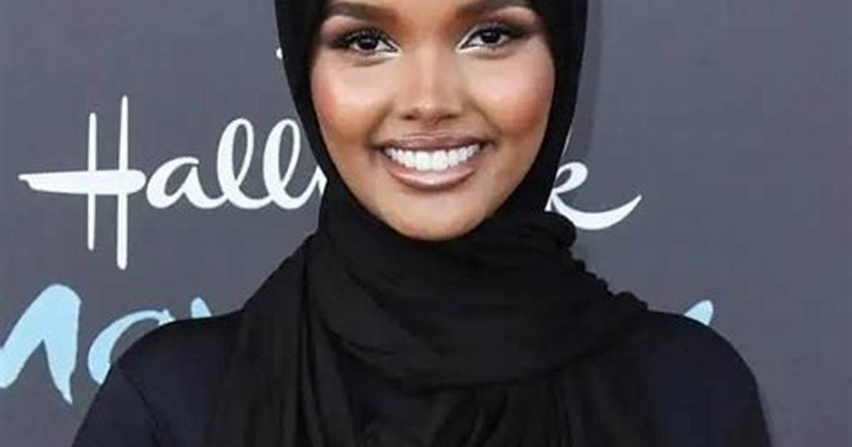 Halima Aden Net Worth, Age, Height, Bio, Birthday, Wiki!