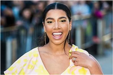 Hannah Bronfman Net Worth 2024, Age, Height, Bio, Birthday, Wiki!