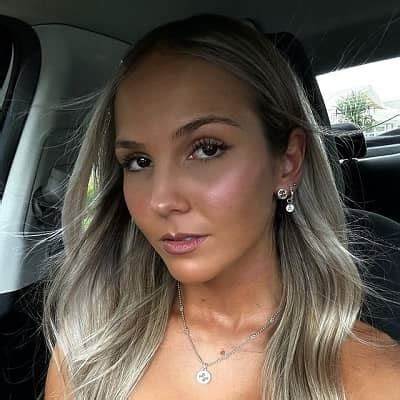 Hannah Pearson Net Worth, Age, Height, Bio, Birthday, Wiki!