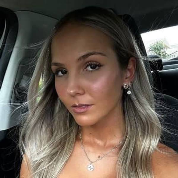 Hannah Pearson Net Worth, Age, Height, Bio, Birthday, Wiki!