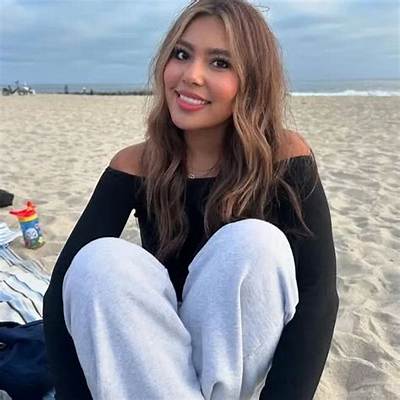 Hannah Pettit Net Worth, Age, Height, Bio, Birthday, Wiki!