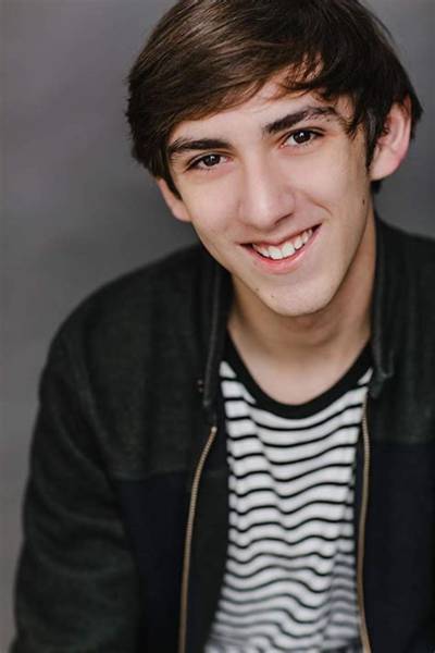 Harrison Houde Net Worth 2024, Age, Height, Bio, Birthday, Wiki!