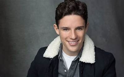 Harry Collett Net Worth 2024, Age, Height, Bio, Birthday, Wiki!