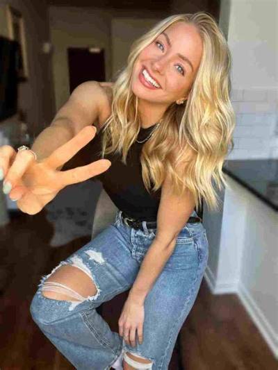 Hayley Lewis Net Worth 2024, Age, Height, Bio, Birthday, Wiki!