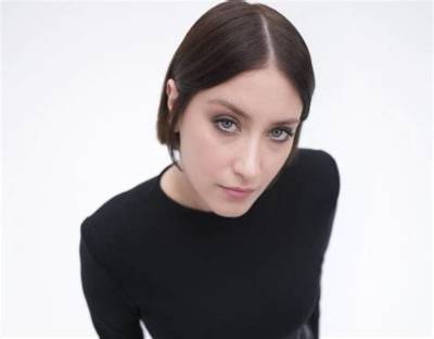 Hazal Kaya Net Worth 2024, Age, Height, Bio, Birthday, Wiki!