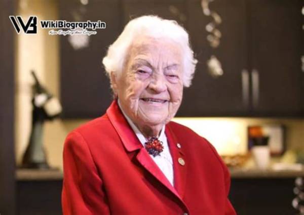 Hazel Mccallion Net Worth, Age, Height, Bio, Birthday, Wiki!