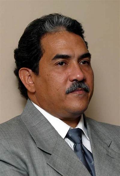 Hernando Molina Araujo - Net Worth, Age, Height, Birthday, Bio, Wiki!