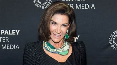 Hilary Farr Net Worth, Age, Height, Bio, Birthday, Wiki!