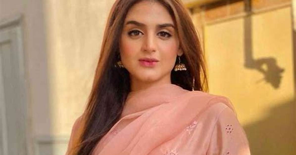 Hira Mani - Net Worth, Age, Height, Birthday, Bio, Wiki!