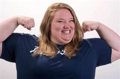 Holley Mangold - Net Worth, Age, Height, Birthday, Bio, Wiki!