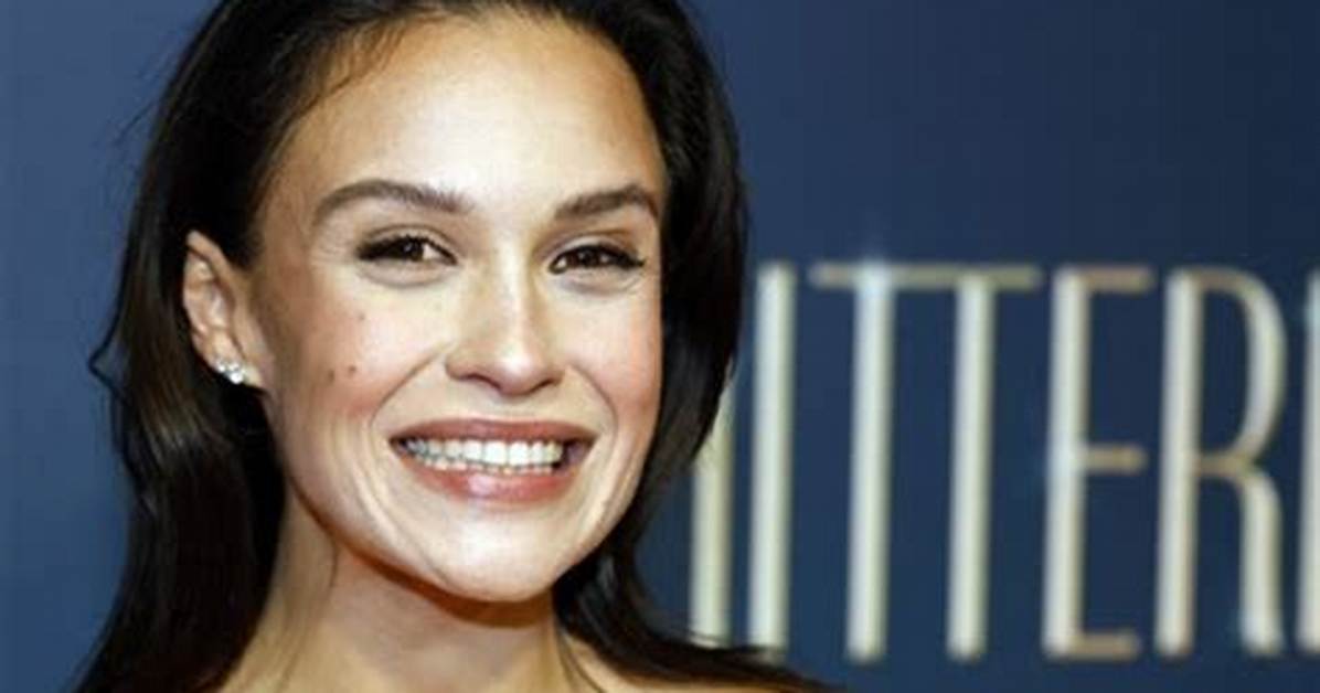 Holly Mae Brood Net Worth 2024, Age, Height, Bio, Birthday, Wiki!