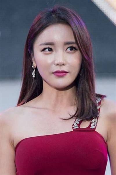 Hong Jin-Young Net Worth 2024, Age, Height, Bio, Birthday, Wiki!