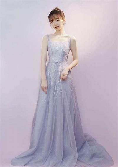 Hu Yixuan - Net Worth, Age, Height, Birthday, Bio, Wiki!