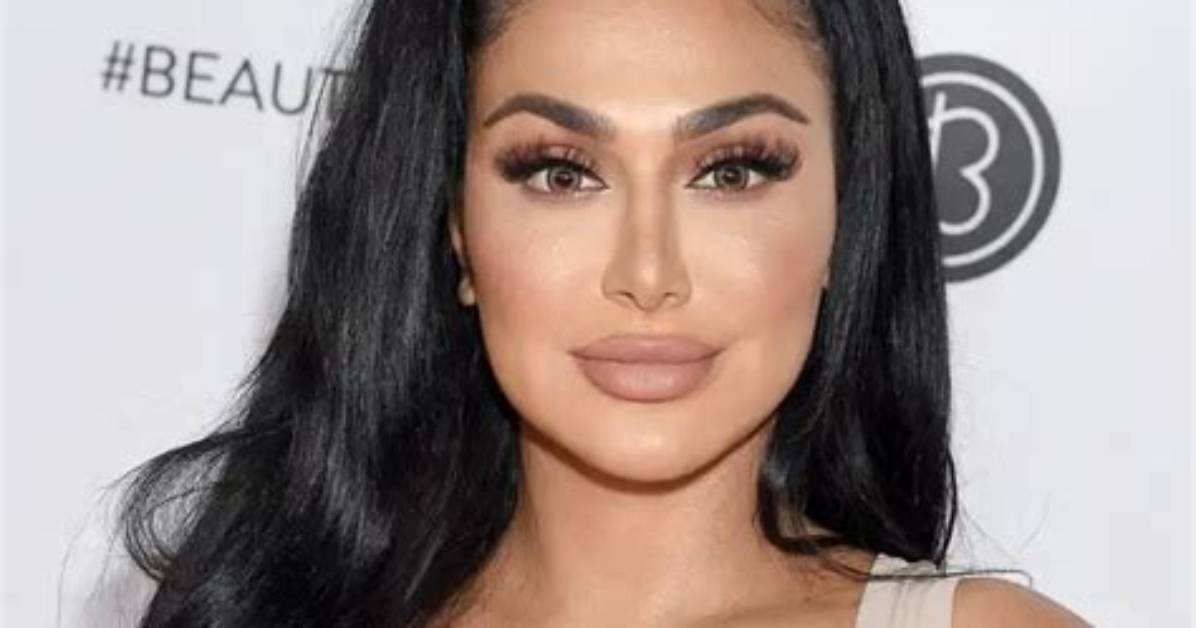 Huda Kattan Net Worth, Age, Height, Bio, Birthday, Wiki!