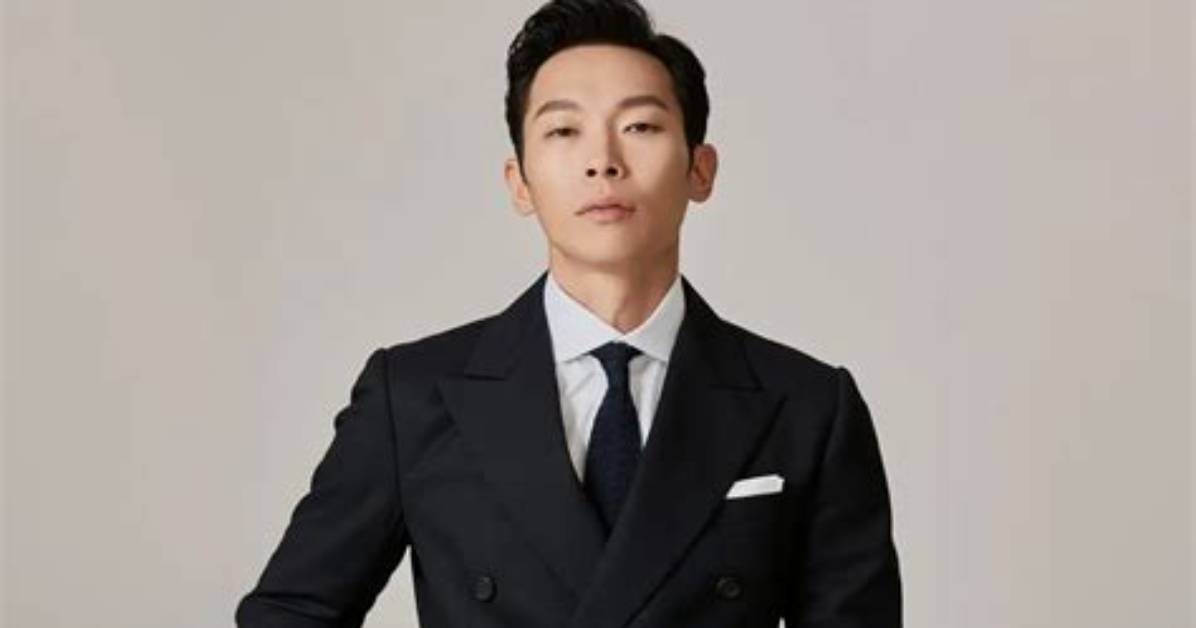 Huh Kyung-Young - Net Worth, Age, Height, Birthday, Bio, Wiki!