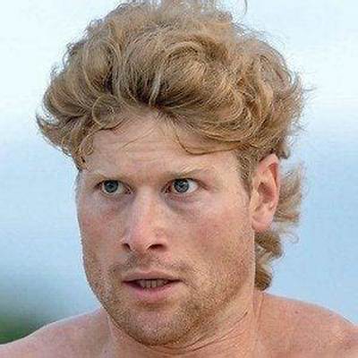 Hunter Mcintyre - Net Worth, Age, Height, Birthday, Bio, Wiki!