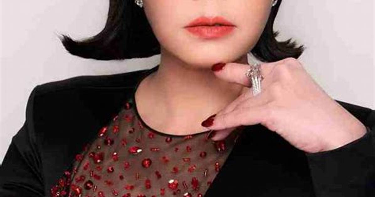 Huong Lan - Net Worth, Age, Height, Birthday, Bio, Wiki!