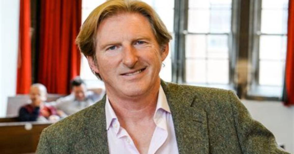 Ian Dunbar - Net Worth, Age, Height, Birthday, Bio, Wiki!